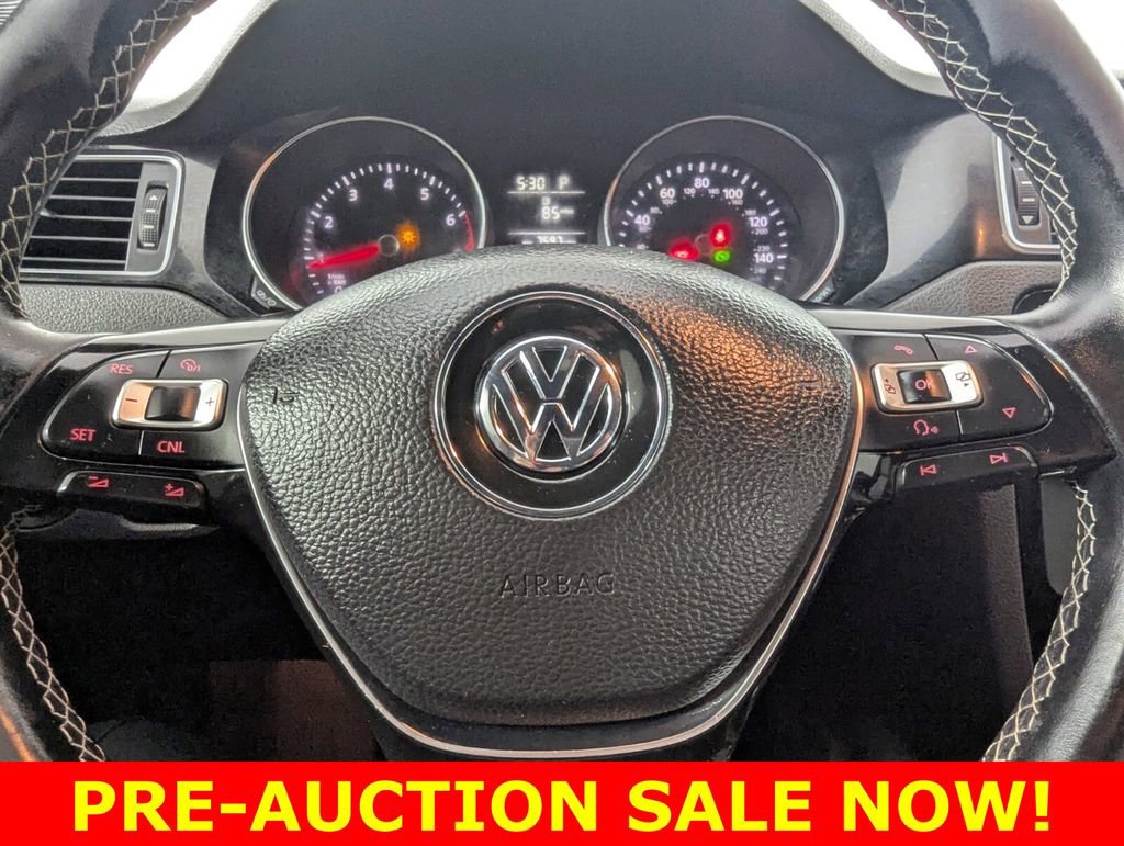 Used 2016 Volkswagen Jetta Sport FWD image 17