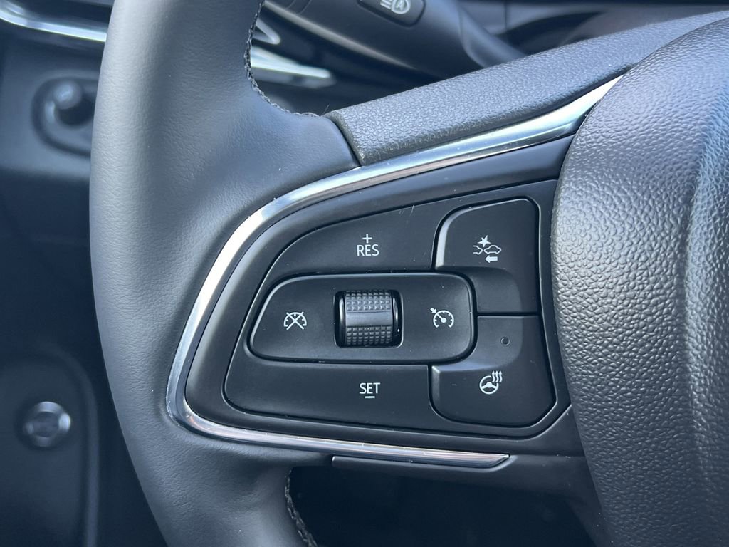 Used 2025 Buick Envista Avenir image 11