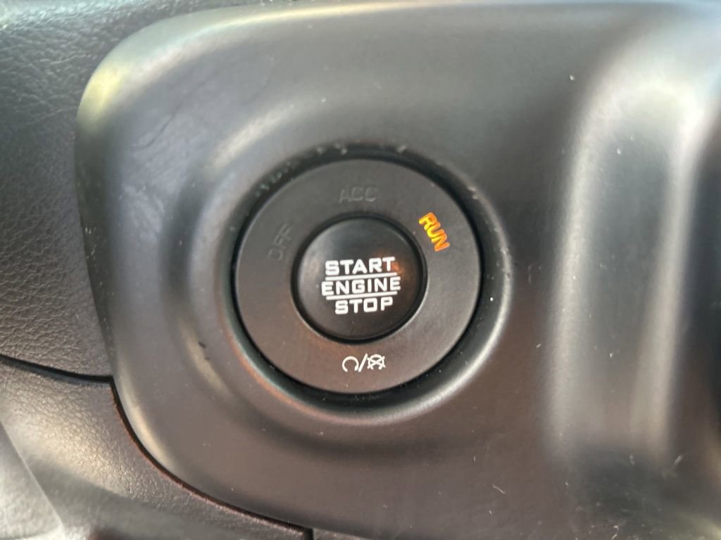 Used 2020 Jeep Gladiator Sport AWD/4WD image 39