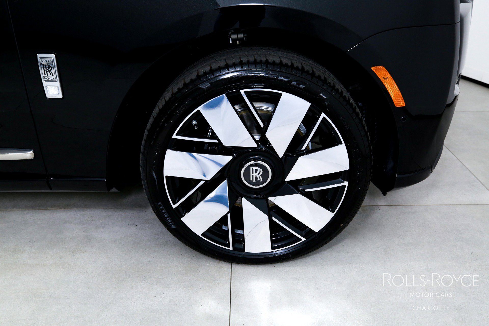 New 2026 Rolls-Royce Cullinan AWD/4WD image 42