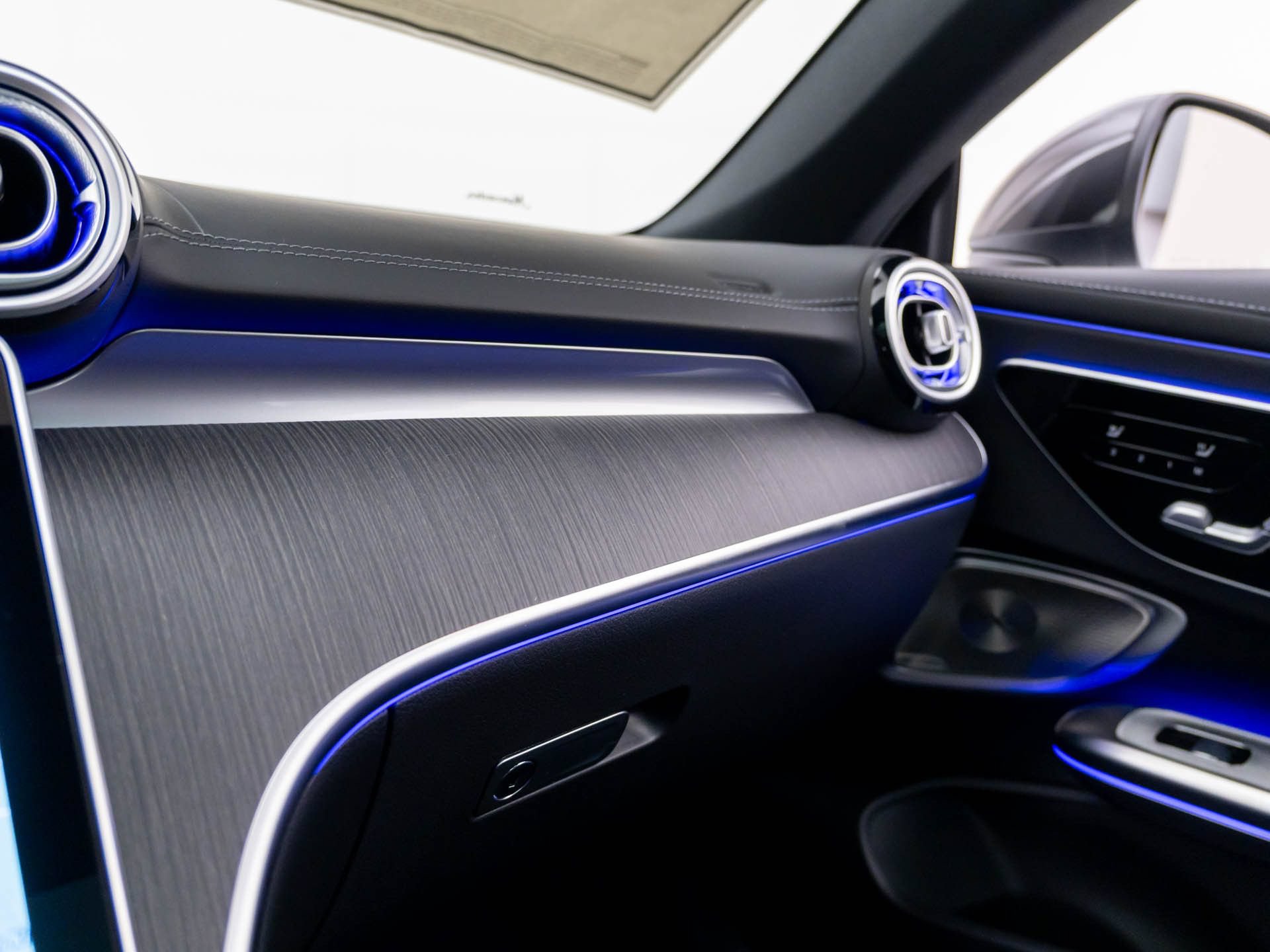 New 2026 Mercedes-Benz CLE 450 4MATIC Coupe image 30