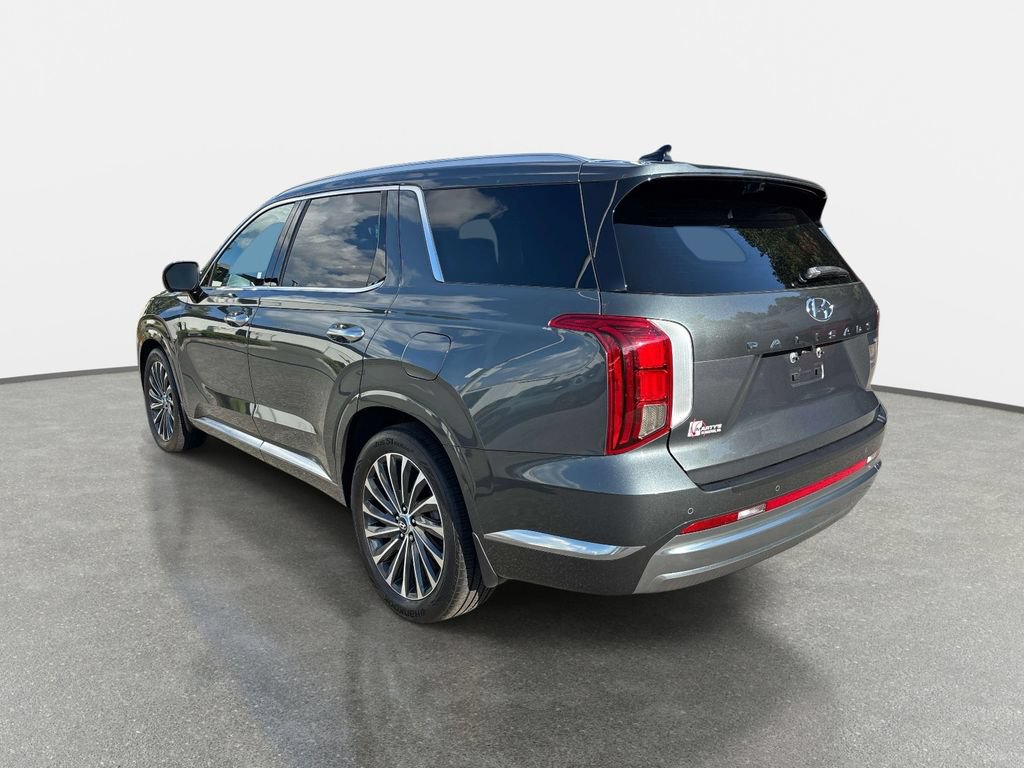 Used 2023 Hyundai Palisade Calligraphy w/ Cargo Package AWD/4WD image 6