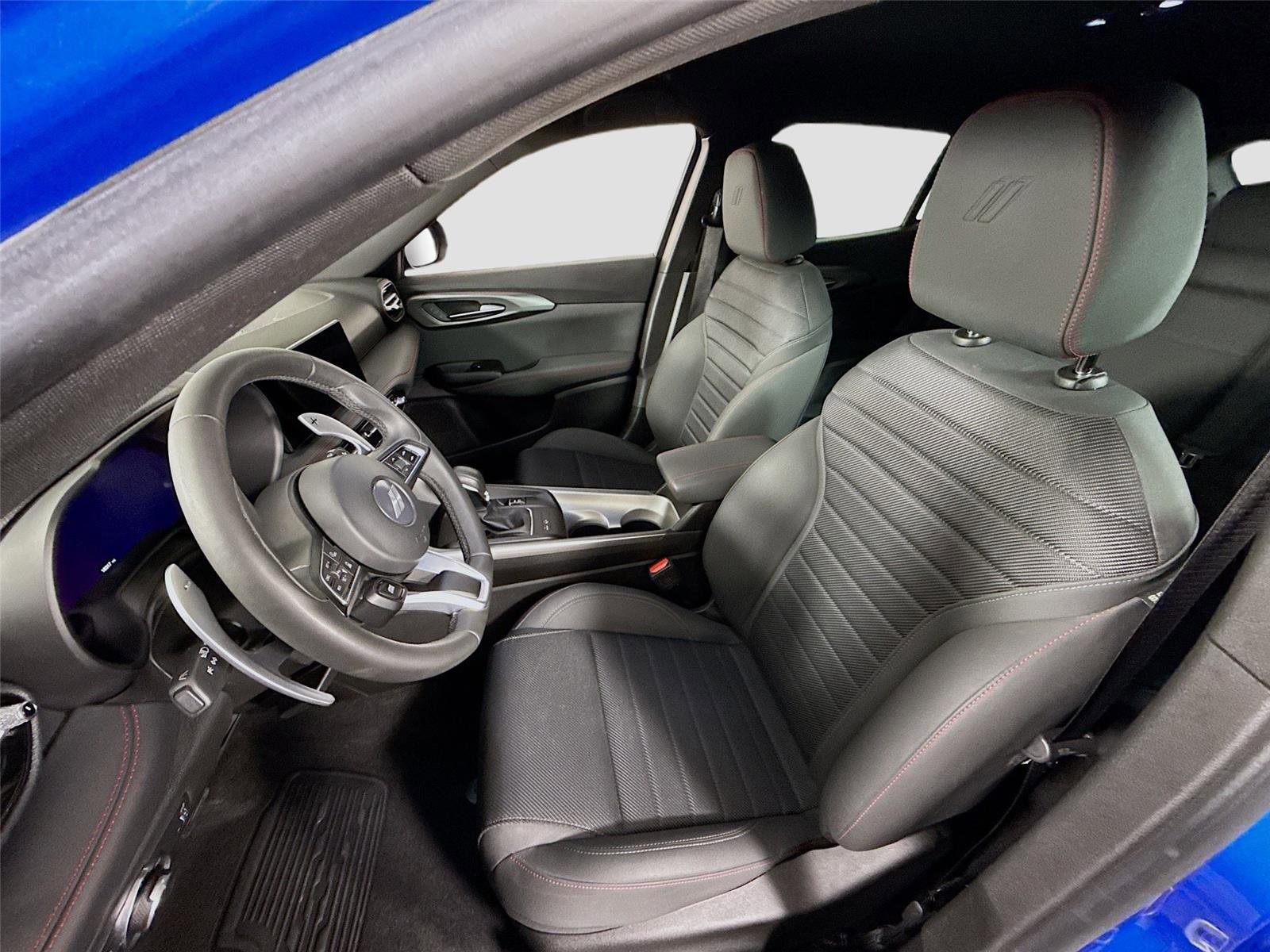 Used 2024 Dodge Hornet R/T w/ R/T Blacktop Package image 14