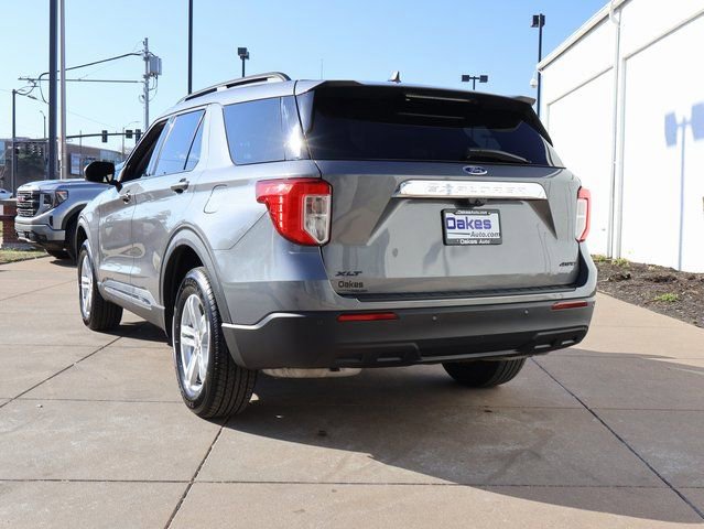 Used 2023 Ford Explorer XLT image 6