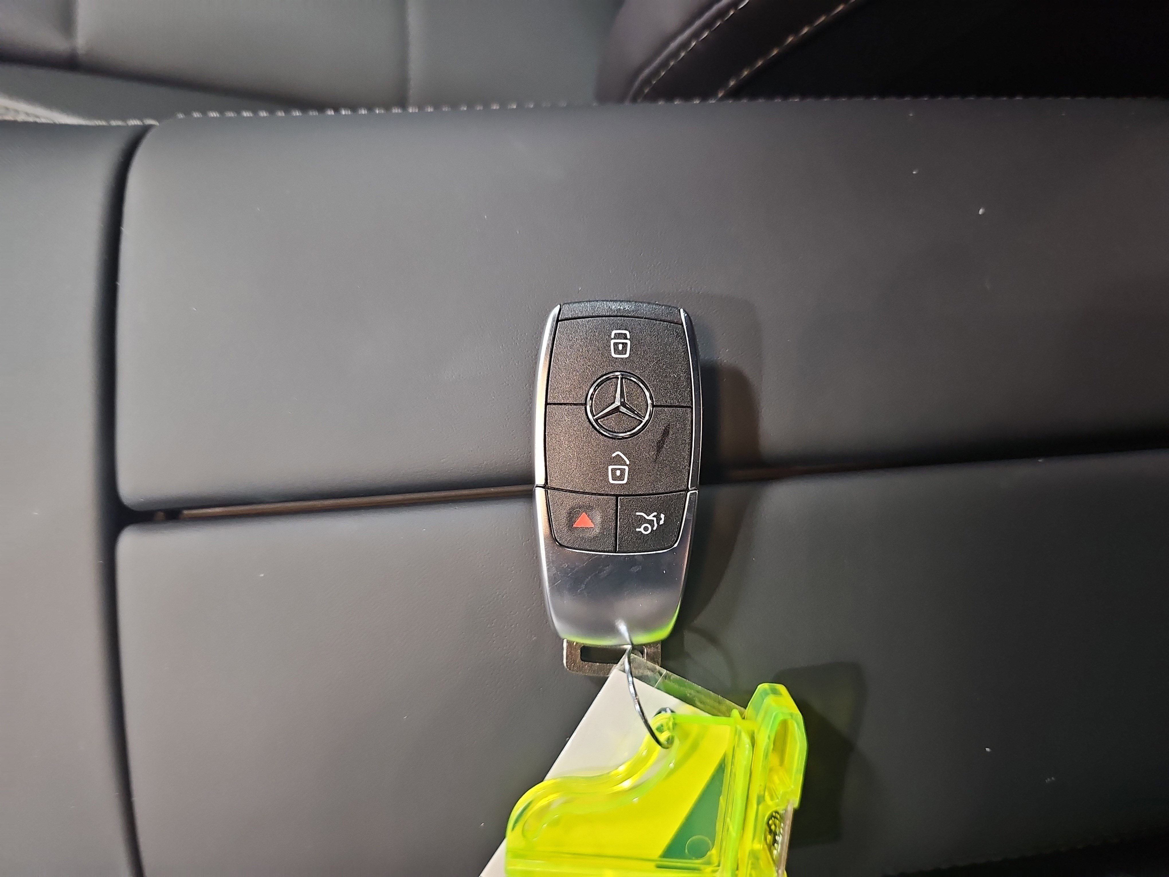 New 2026 Mercedes-Benz GLS 580 4MATIC image 38