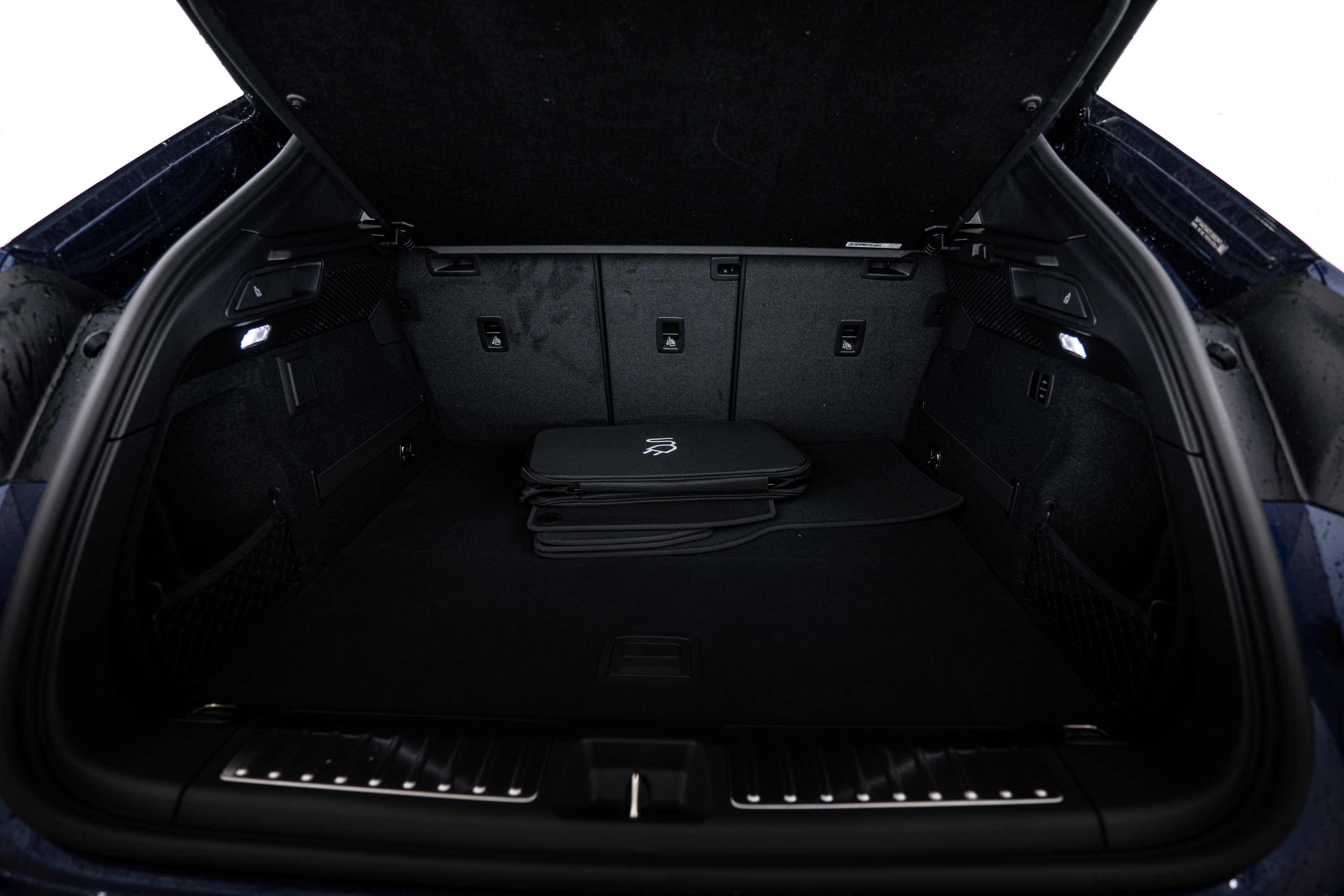 New 2026 Porsche Macan 4 Electric AWD/4WD image 23
