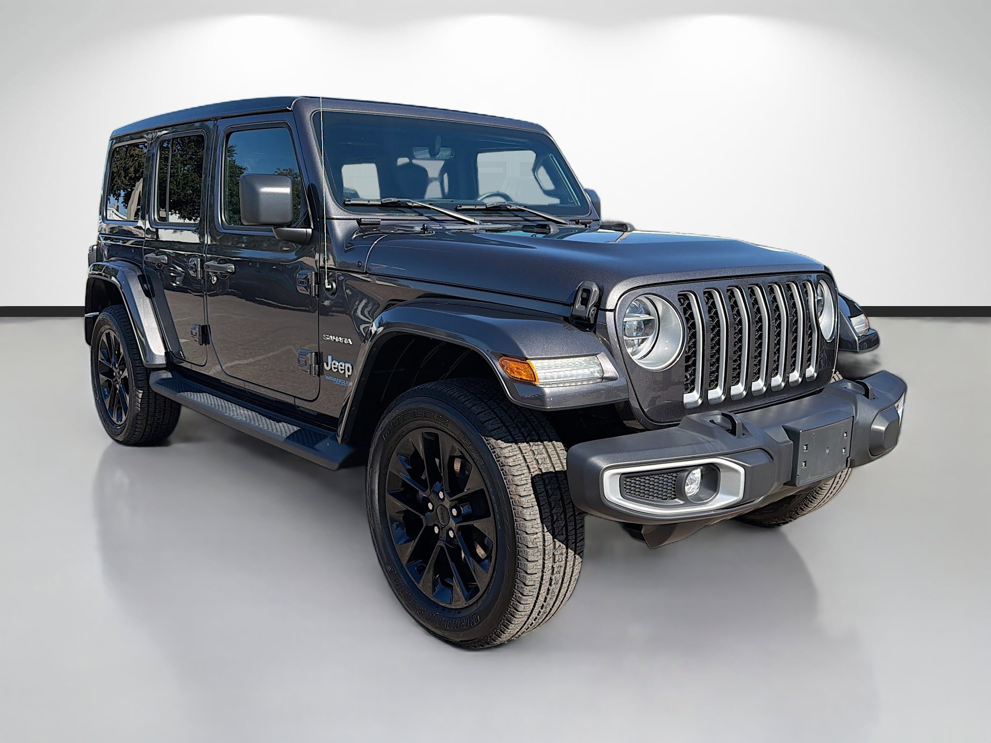 Used 2021 Jeep Wrangler Unlimited Sahara w/ Cold Weather Group image 7