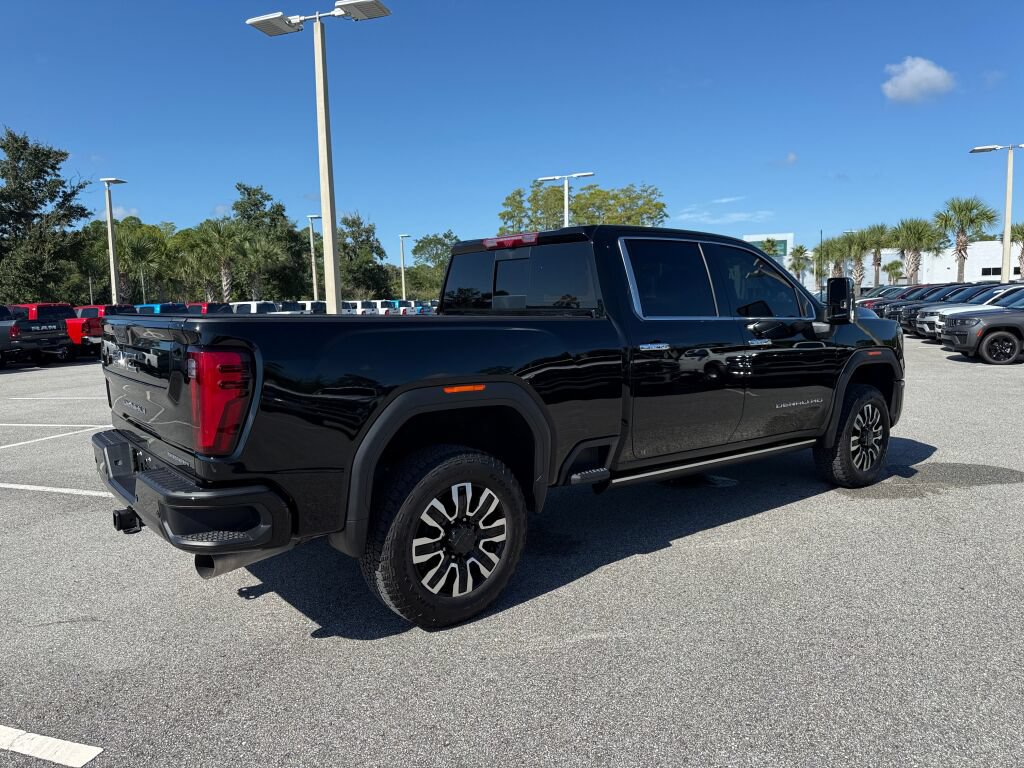 Used 2026 GMC Sierra 2500 Denali Ultimate AWD/4WD image 4