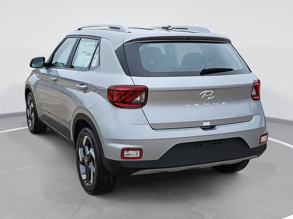 New 2026 Hyundai Venue SEL FWD image 7