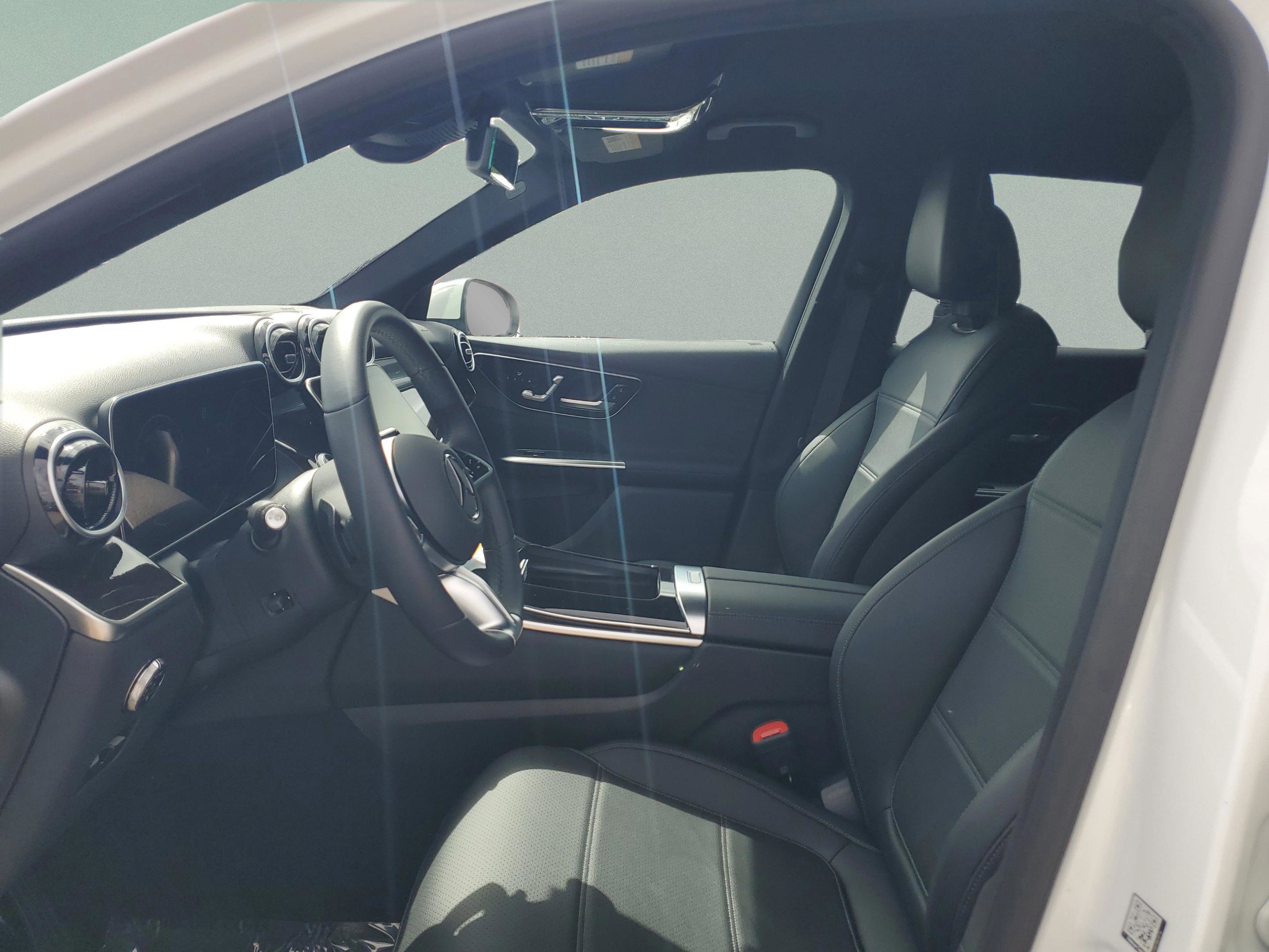 Certified 2025 Mercedes-Benz GLC 300 image 21