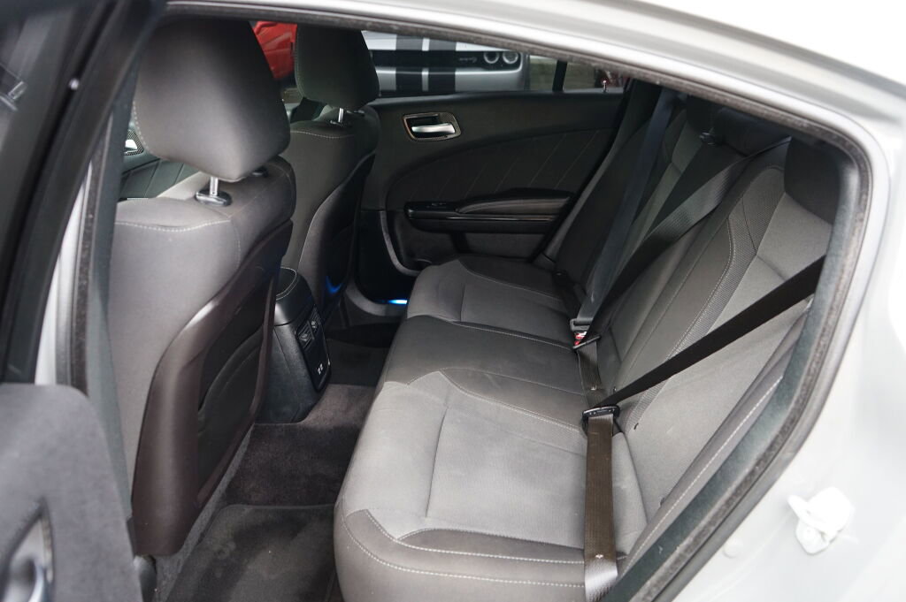 Used 2018 Dodge Charger R/T w/ Blacktop Package image 13