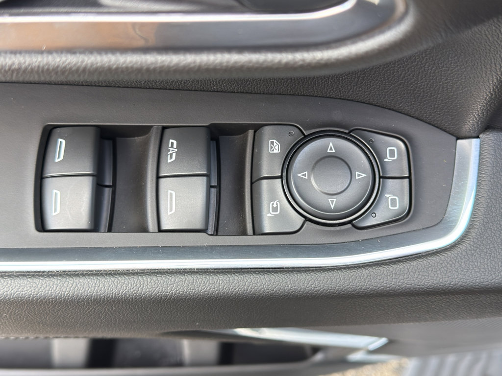 Used 2025 Chevrolet Silverado 3500 LT w/ All Star Edition image 14
