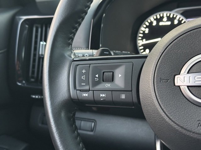 Certified 2023 Nissan Pathfinder SV w/ Black Appearance Package image 38