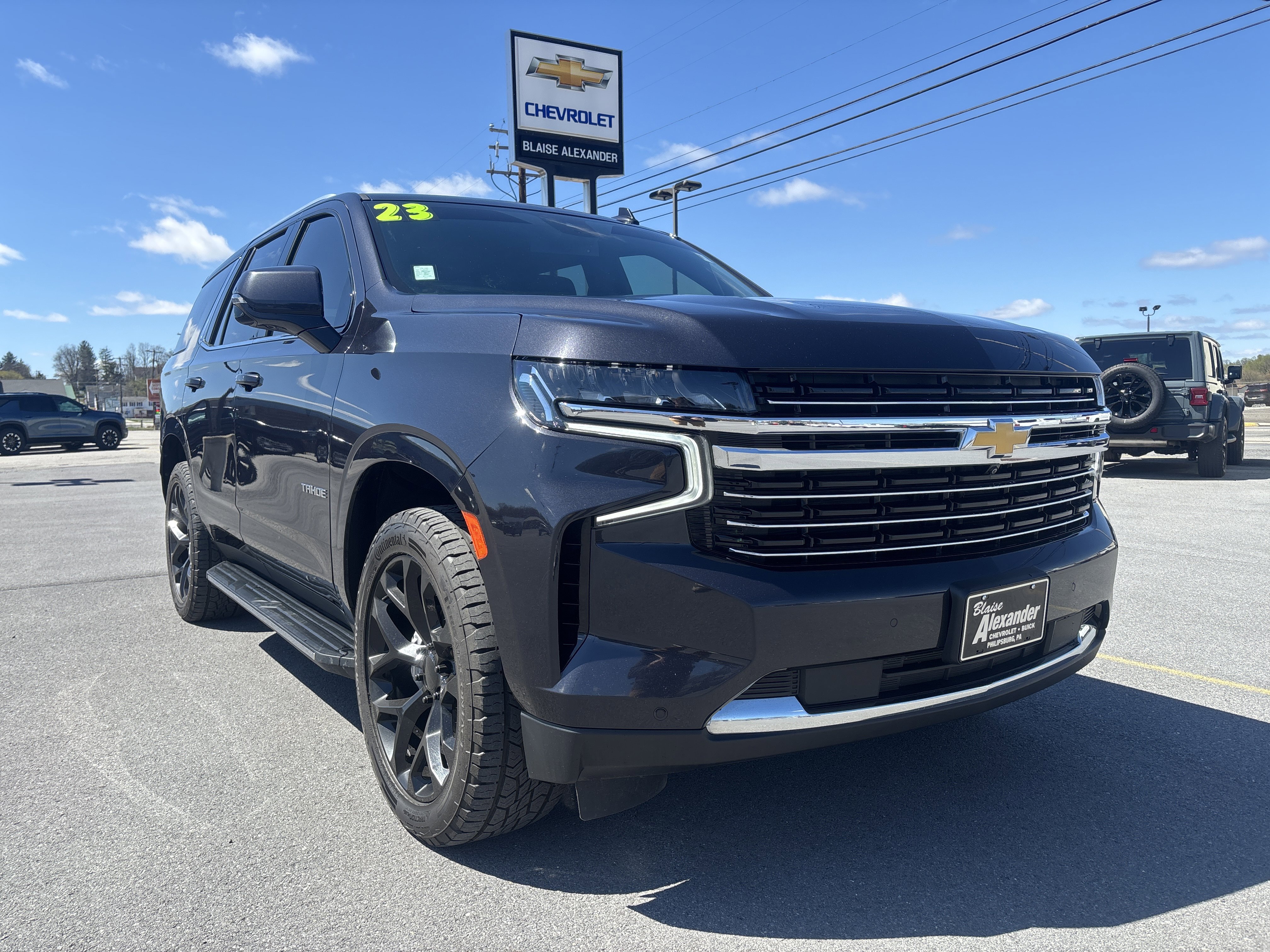 Used 2023 Chevrolet Tahoe LT w/ Luxury Package image 32