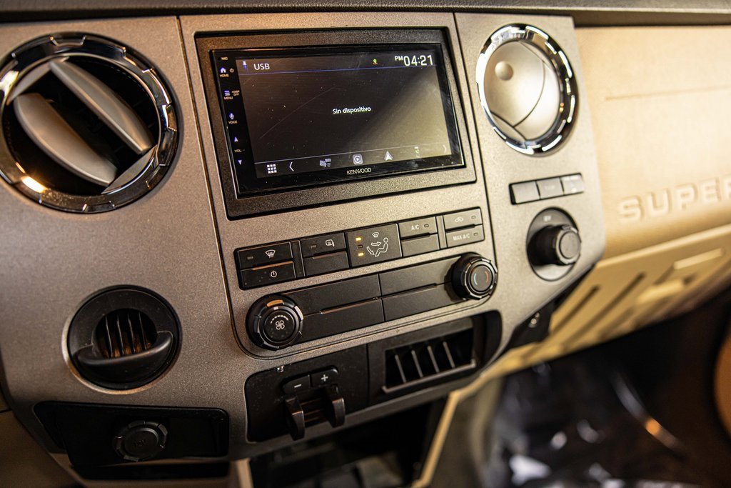 Used 2011 Ford F350 XLT w/ Camper Pkg image 24