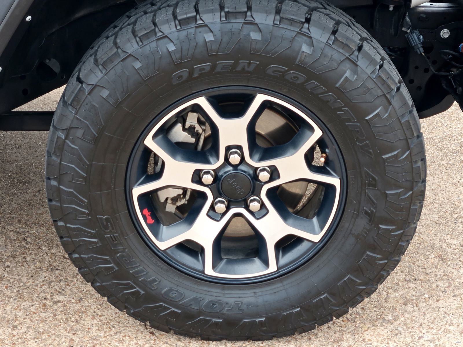 Used 2022 Jeep Wrangler Unlimited Rubicon w/ Cold Weather Group image 9