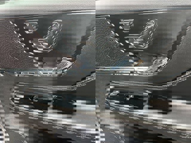 Used 2023 Lincoln Corsair AWD w/ Equipment Group 101A image 22