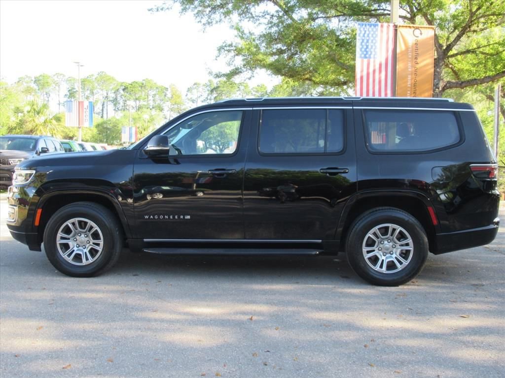 Used 2024 Jeep Wagoneer 4WD image 4