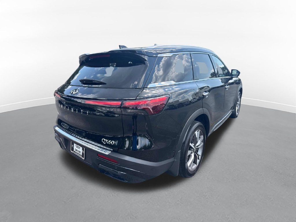Used 2025 INFINITI QX60 Luxe w/ Cargo Package FWD image 6
