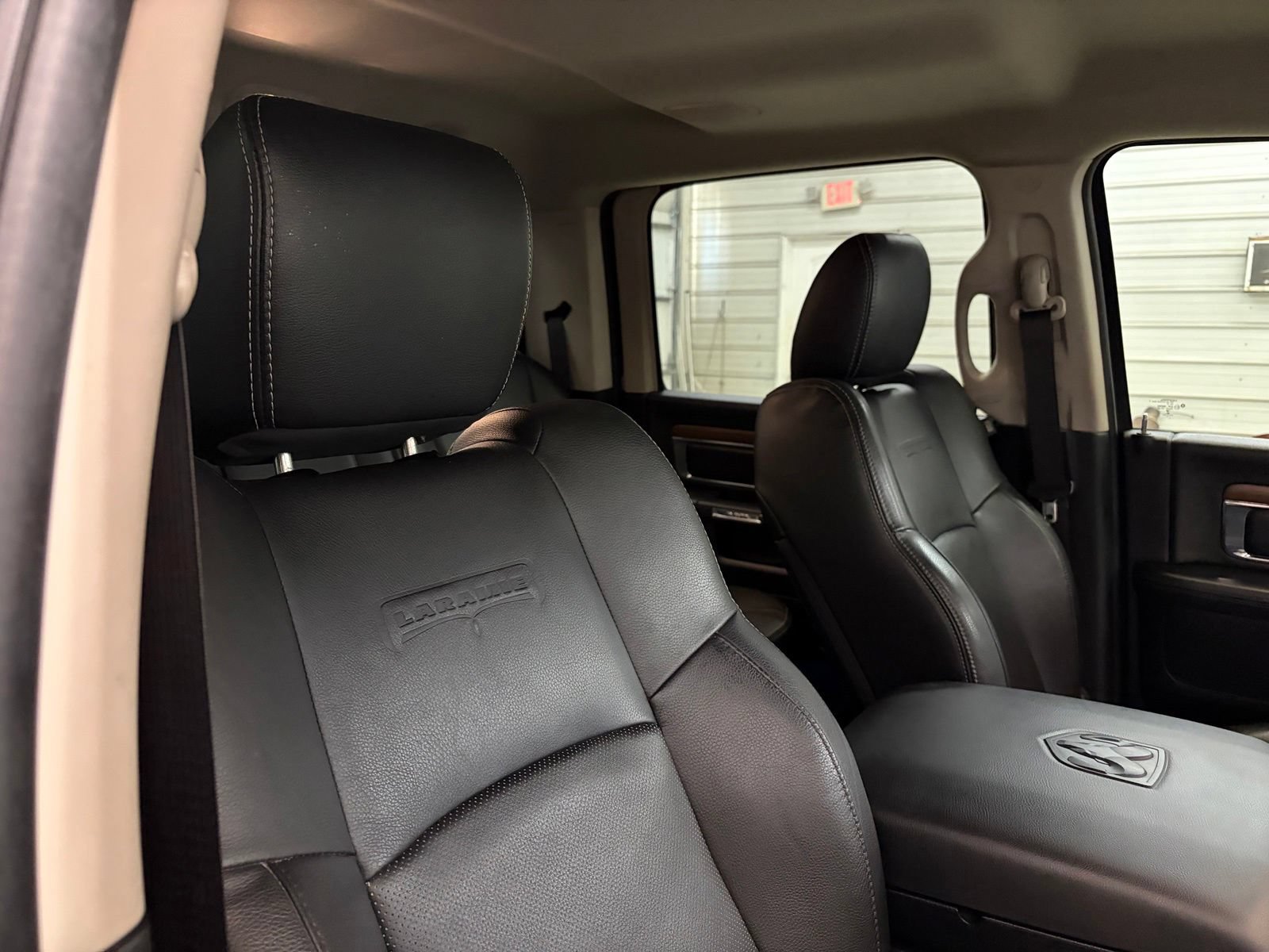 Used 2017 RAM 3500 Laramie AWD/4WD image 27