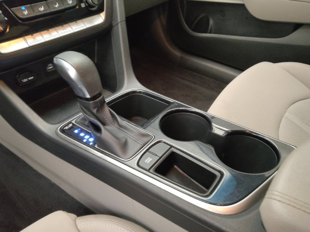 Used 2019 Hyundai Sonata SE w/ Cargo Package image 26