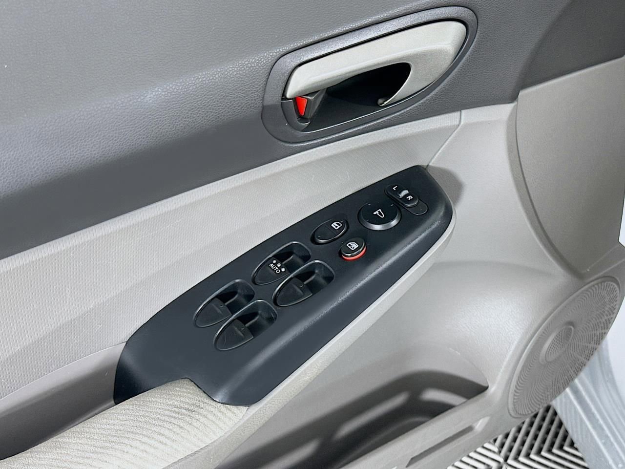 Used 2010 Honda Civic LX image 27