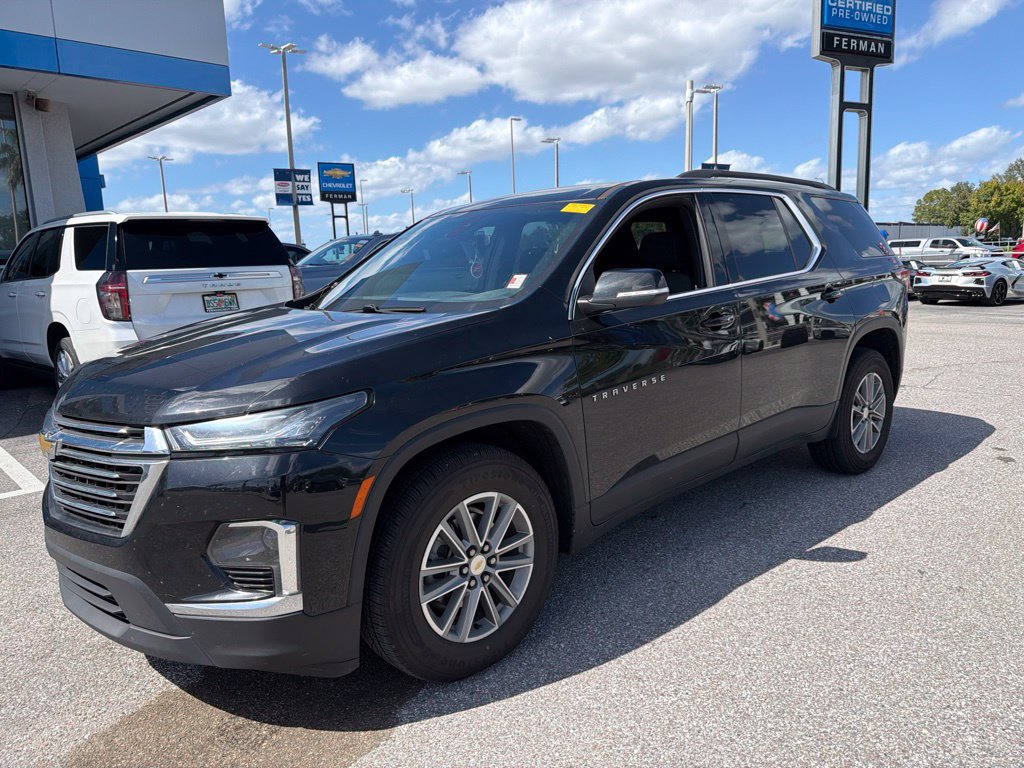 Used 2023 Chevrolet Traverse LT FWD image 1