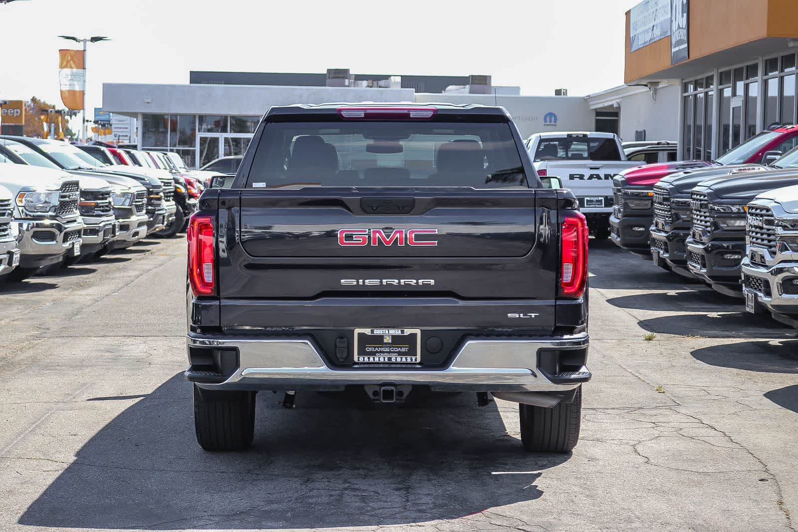Used 2025 GMC Sierra 1500 SLT AWD/4WD image 5