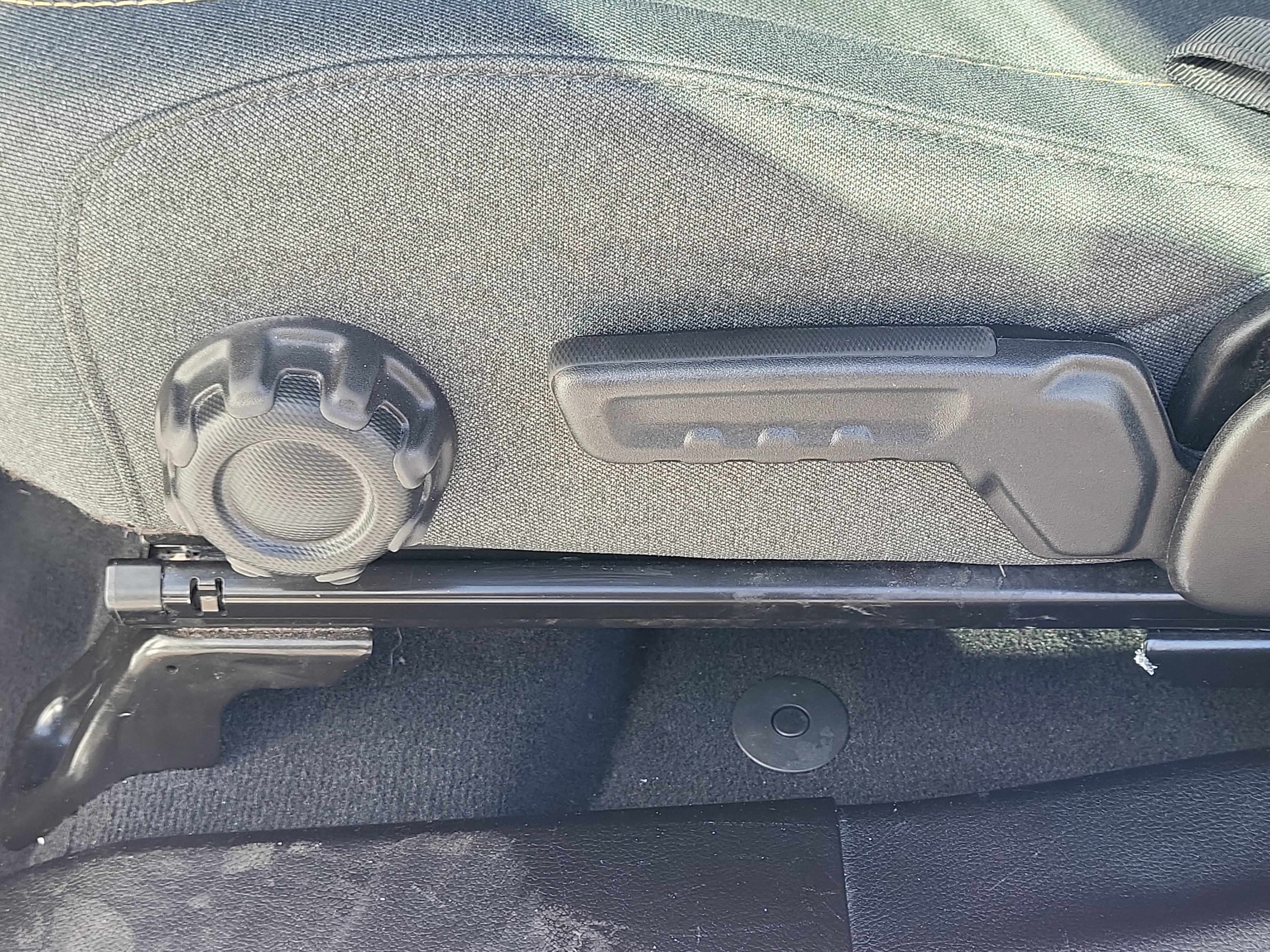 Used 2025 Jeep Wrangler Sahara image 20