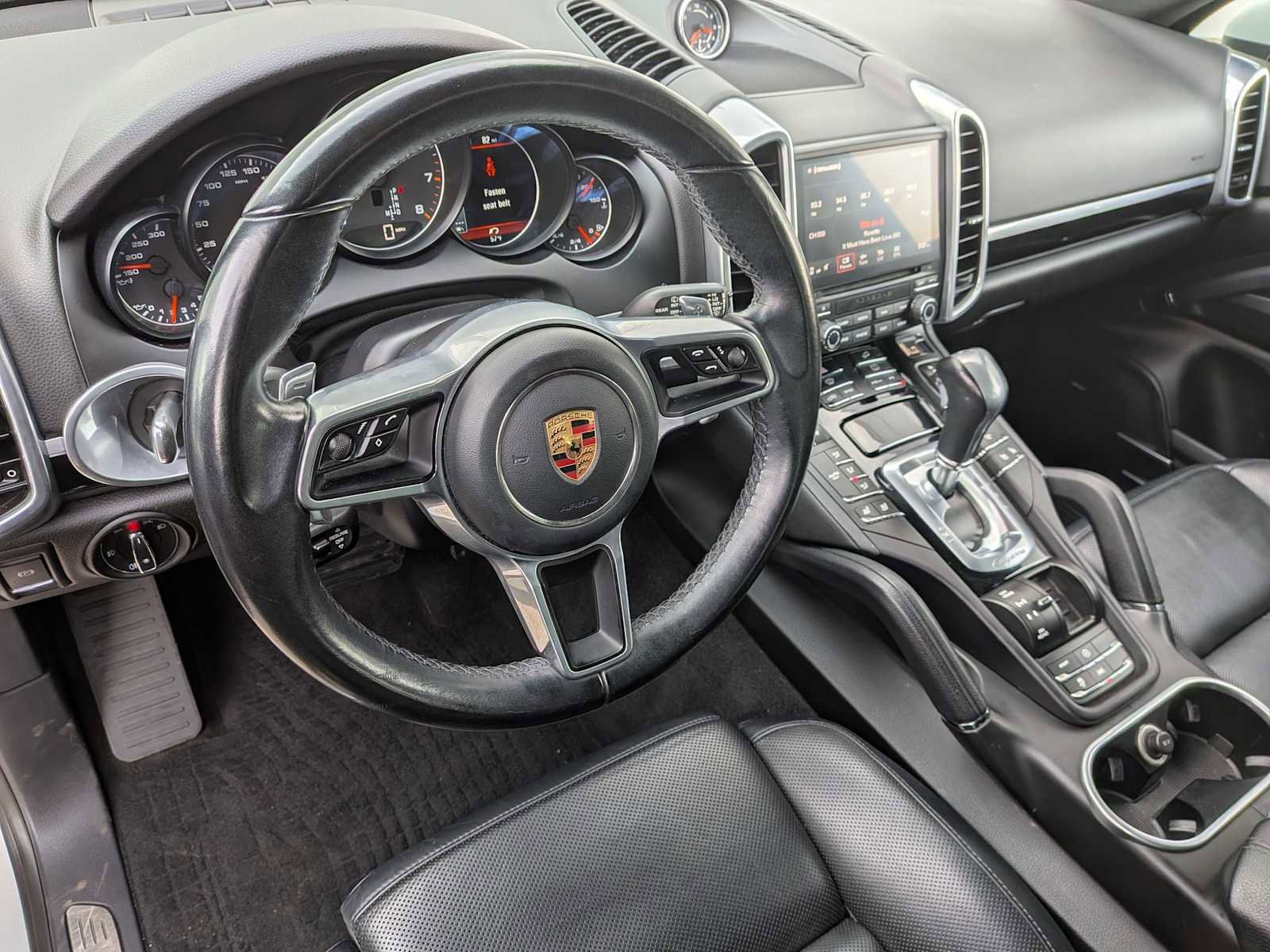 Used 2017 Porsche Cayenne Platinum Edition image 14