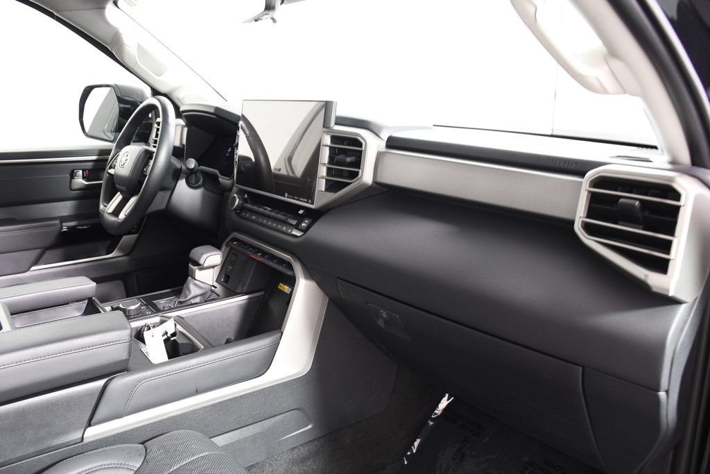 Used 2024 Toyota Tundra Limited AWD/4WD image 19