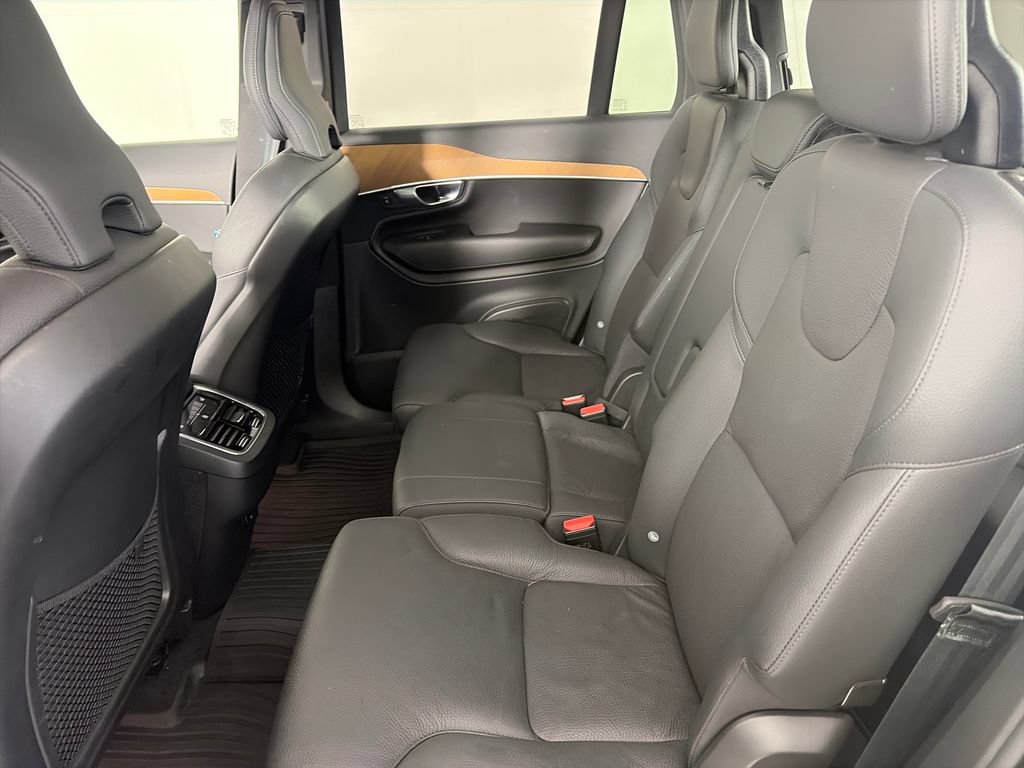 Used 2024 Volvo XC90 B5 Plus AWD/4WD image 13