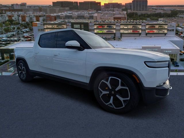 Used 2022 Rivian R1T Adventure image 1