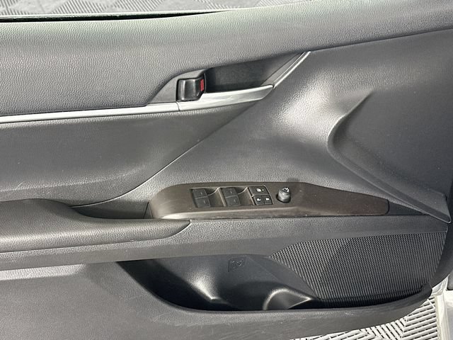 Used 2023 Toyota Camry SE w/ Cold Weather Package FWD image 23