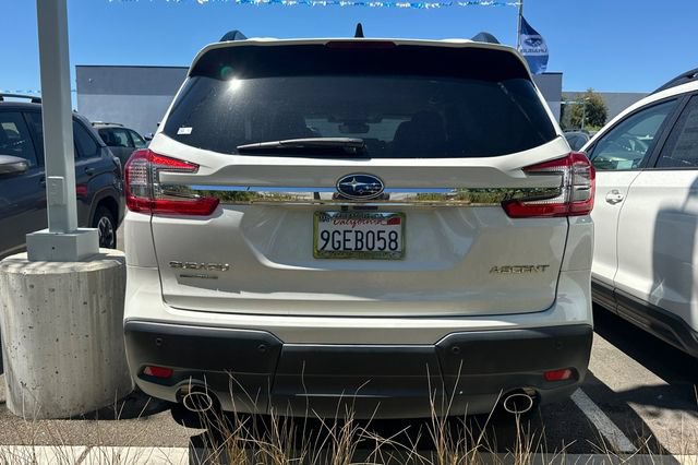 Used 2023 Subaru Ascent Premium w/ Convenience Package AWD/4WD image 6