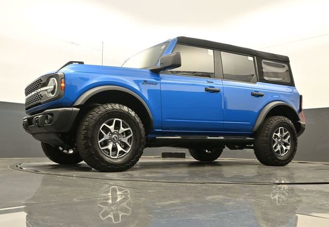 Used 2023 Ford Bronco Badlands image 27