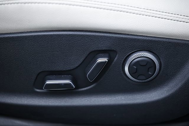 Used 2026 Genesis GV70 2.5T image 21