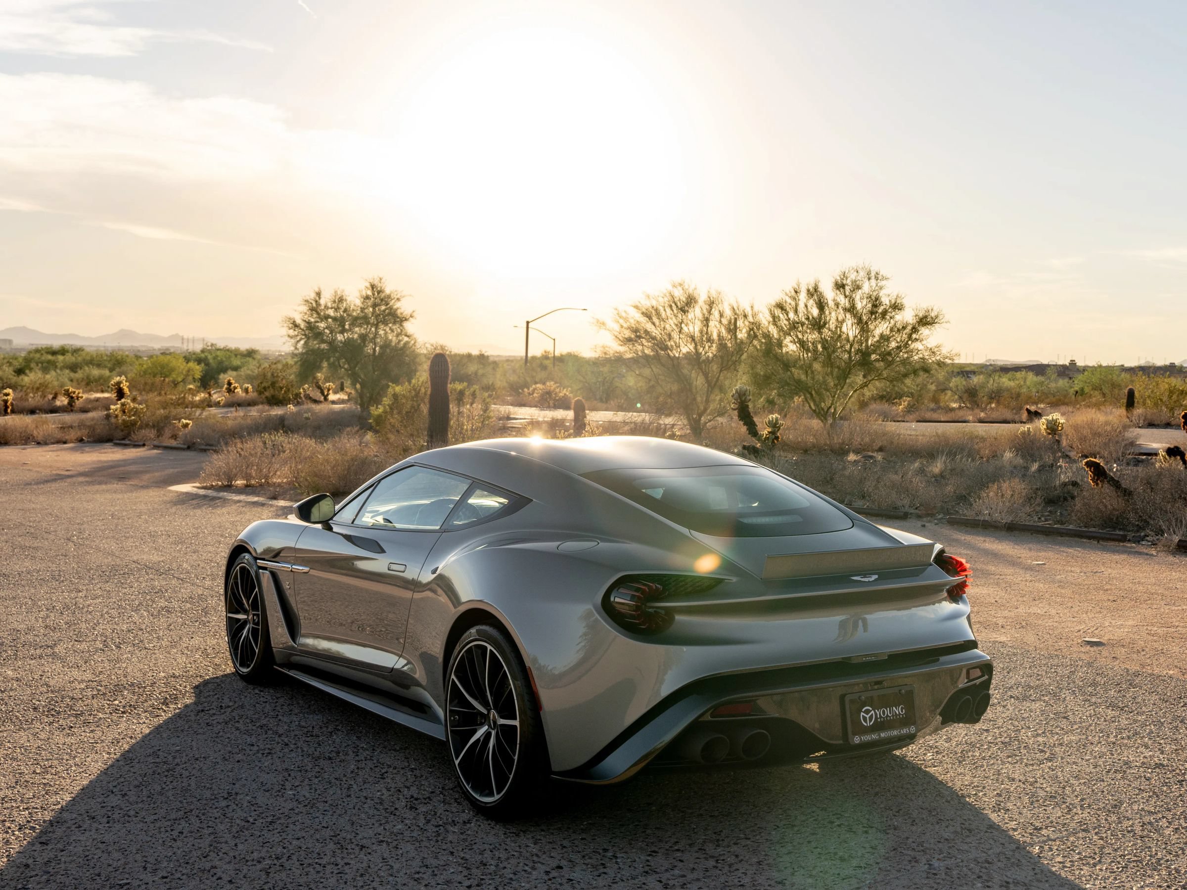 Used 2018 Aston Martin Vanquish Zagato RWD image 22