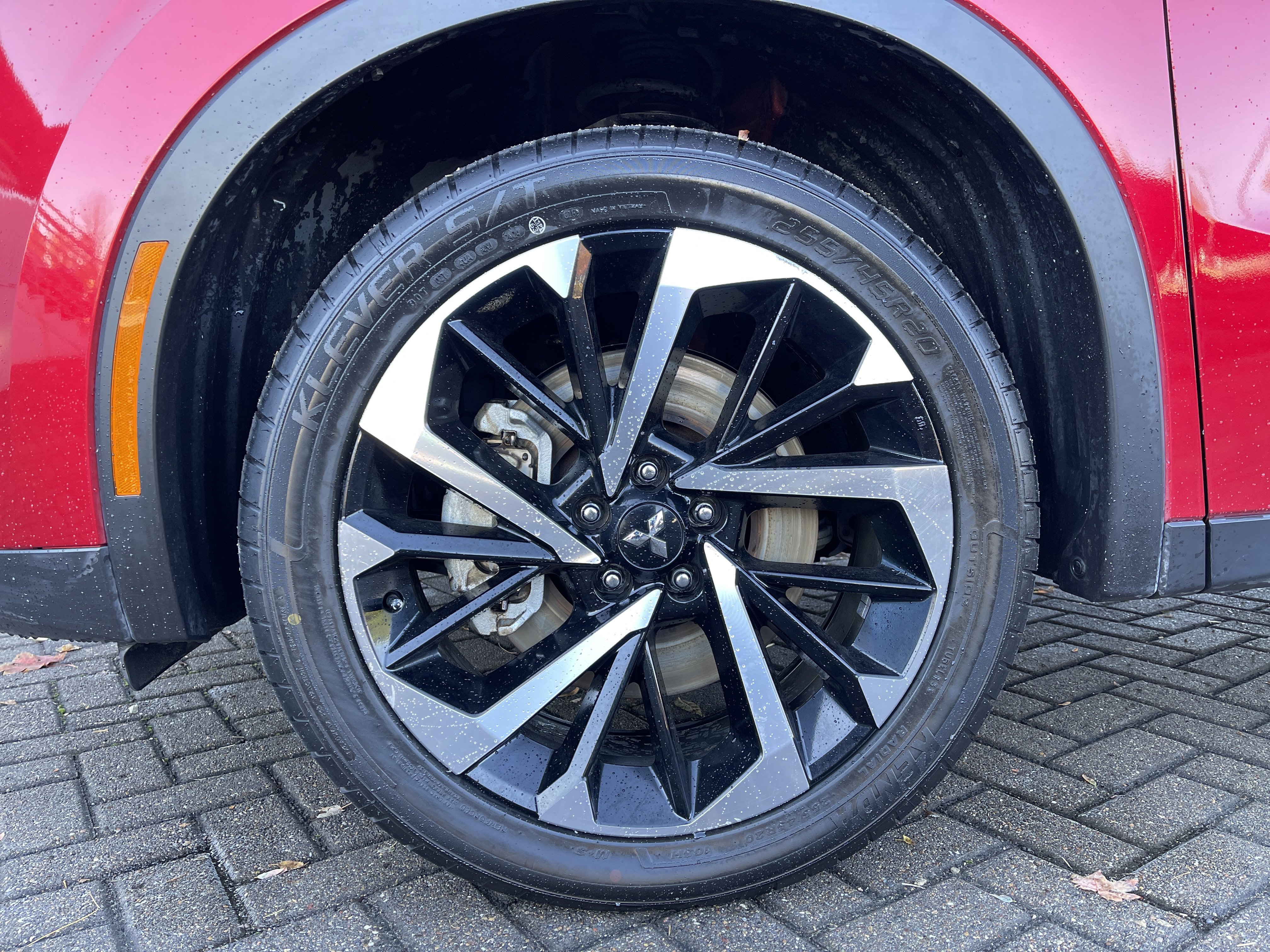 Used 2023 Mitsubishi Outlander SE Black Edition image 11