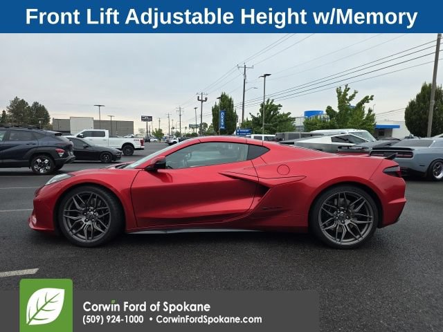 Used 2025 Chevrolet Corvette Z06 RWD image 7