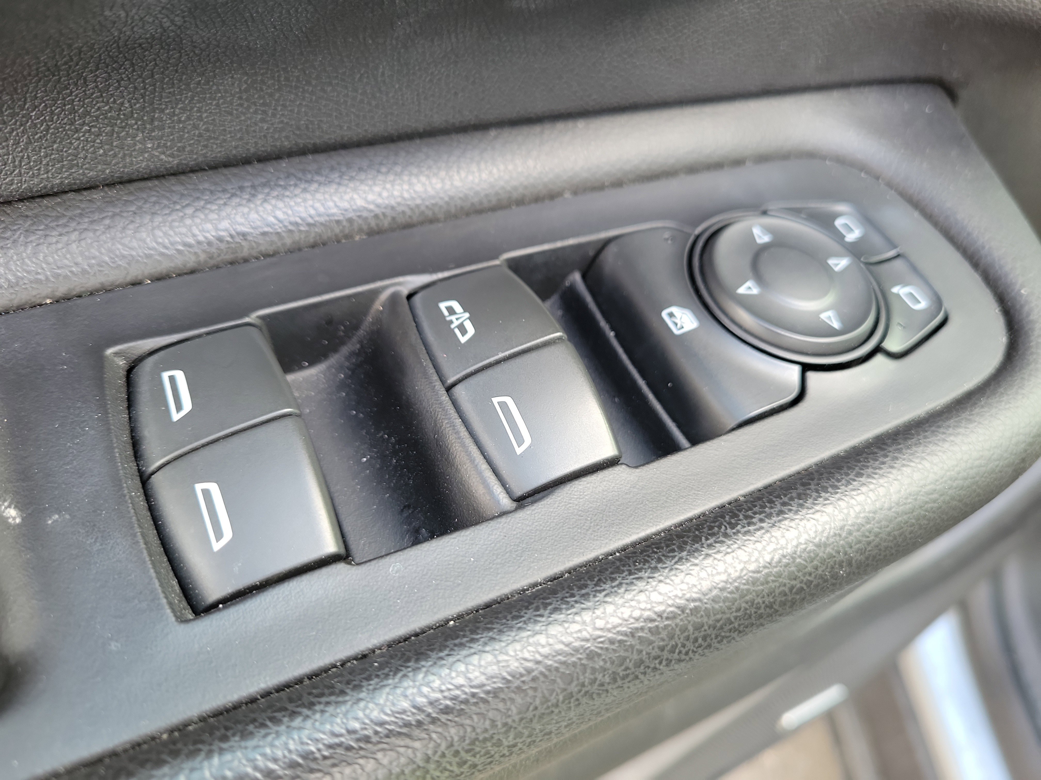 Used 2023 GMC Terrain SLT w/ Infotainment Package II AWD/4WD image 20