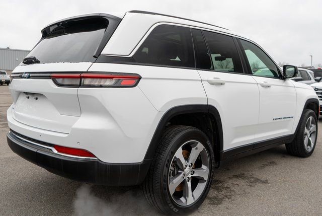 Used 2024 Jeep Grand Cherokee Limited 4xe w/ Luxury Tech Group II image 6