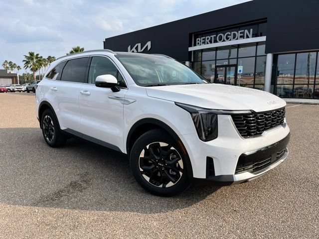 New 2026 Kia Sorento S w/ S Panoramic Sunroof Package
