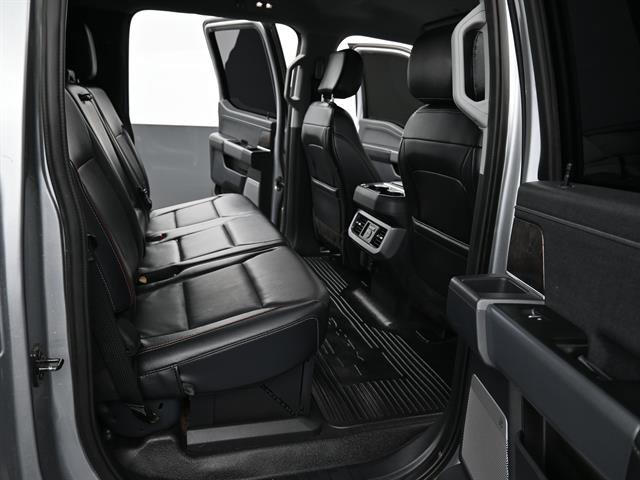 Used 2024 Ford F350 Lariat image 17