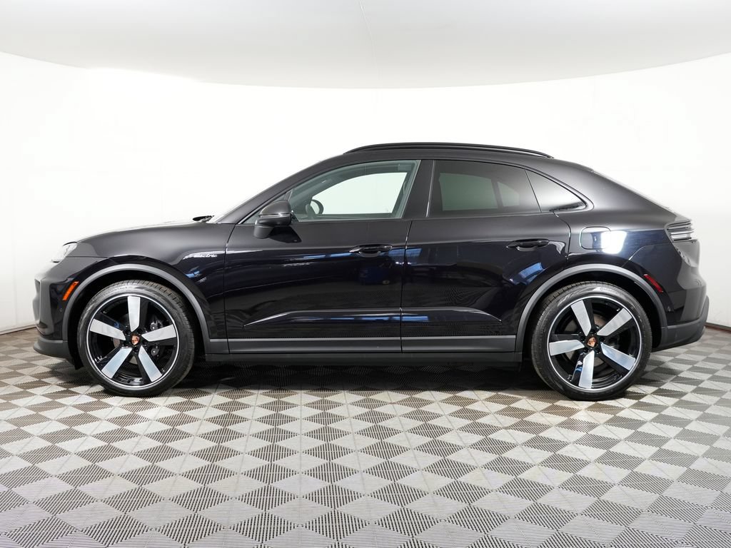 New 2026 Porsche Macan 4 Electric AWD/4WD image 2