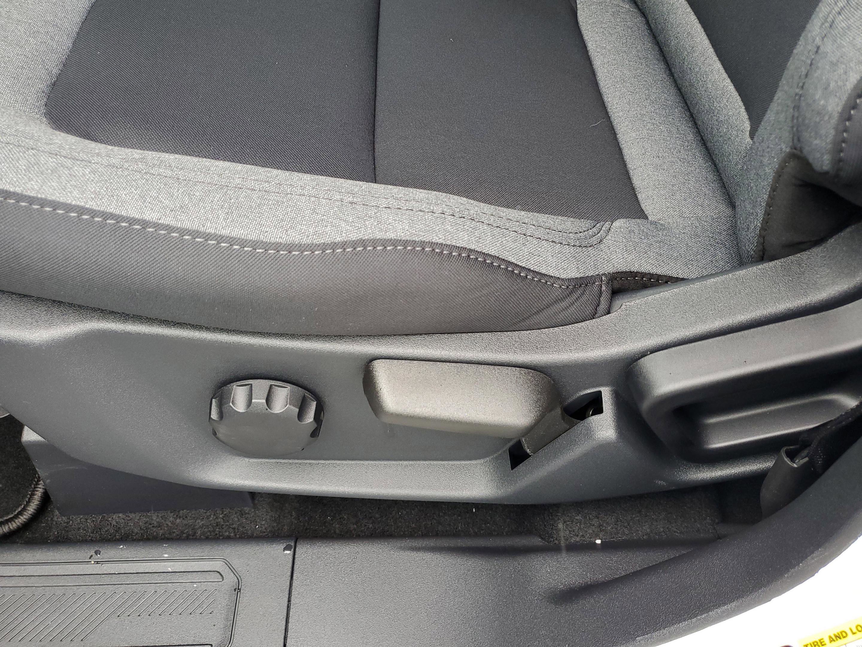 New 2025 Ford Bronco 4-Door image 19