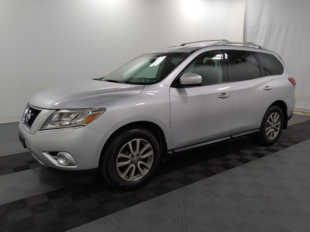 Used 2015 Nissan Pathfinder SL FWD image 2