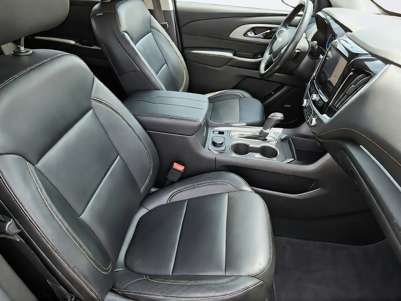 Used 2020 Chevrolet Traverse LT w/ LT Premium Package AWD/4WD image 28