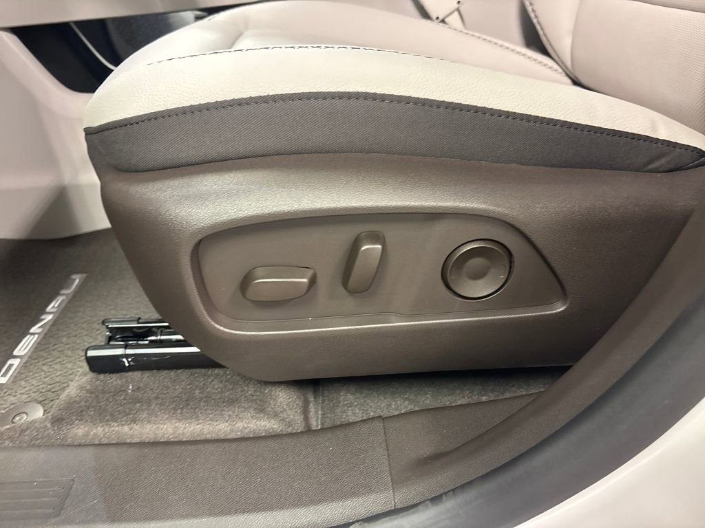 New 2026 GMC Terrain Denali AWD/4WD image 23