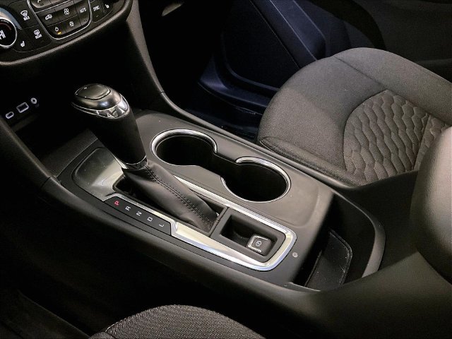 Used 2019 Chevrolet Equinox LT FWD image 16